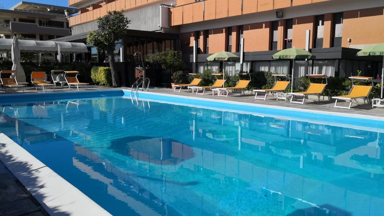 Park Hotel 리미니 외부 사진